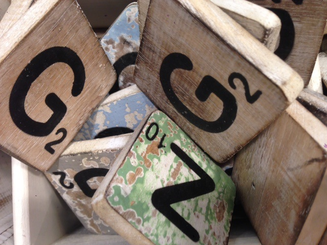 Lettres en bois 10x10cm