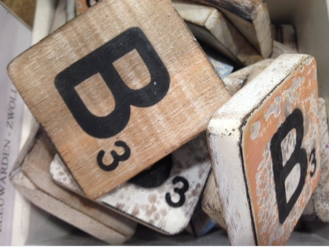 Lettres en bois 10x10cm