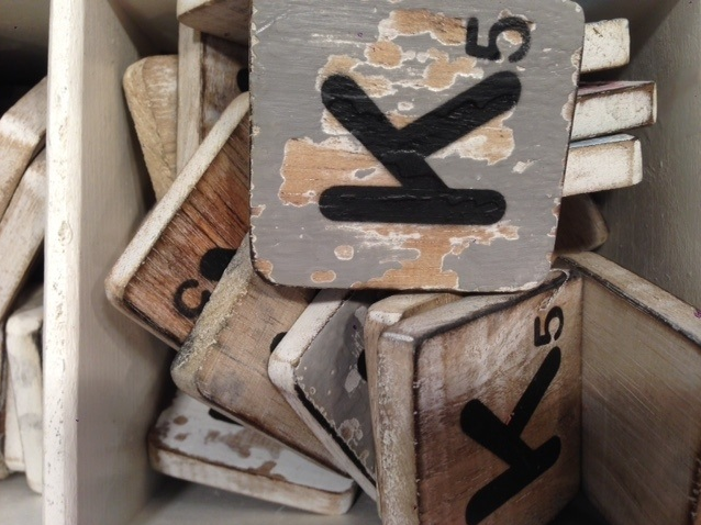Lettres en bois 10x10cm