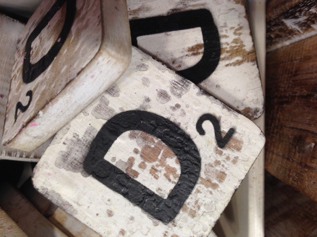 Lettres en bois 10x10cm