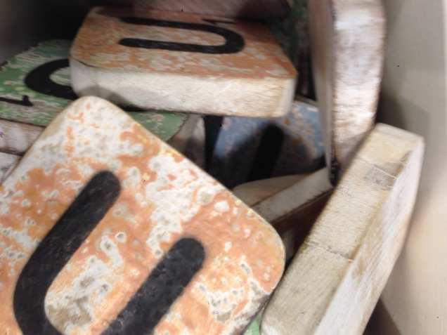 Lettres en bois 6x6cm