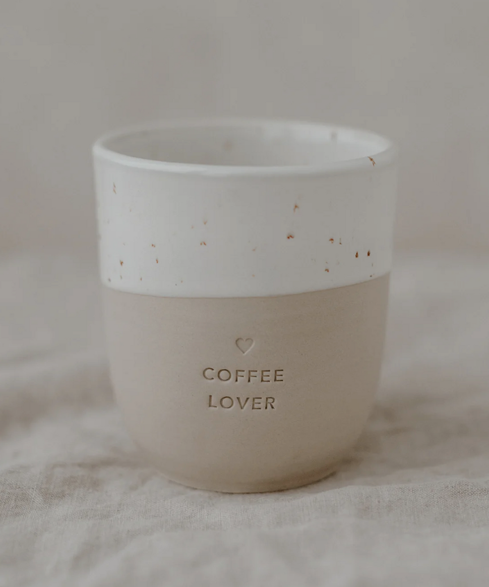 Mug en céramique grès avec l'inscription coffee lover