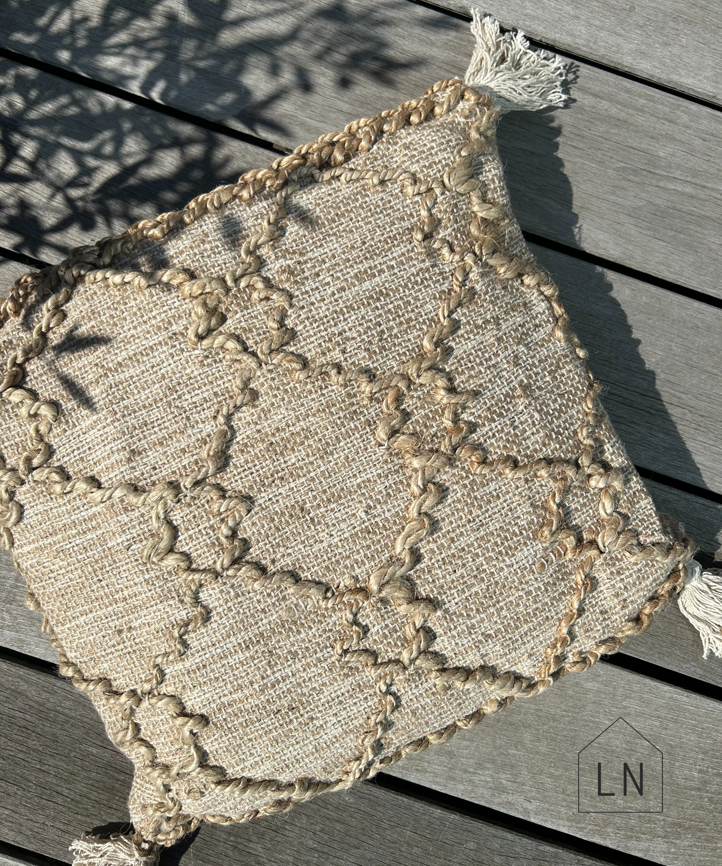 Coussin pompons ibiza beige