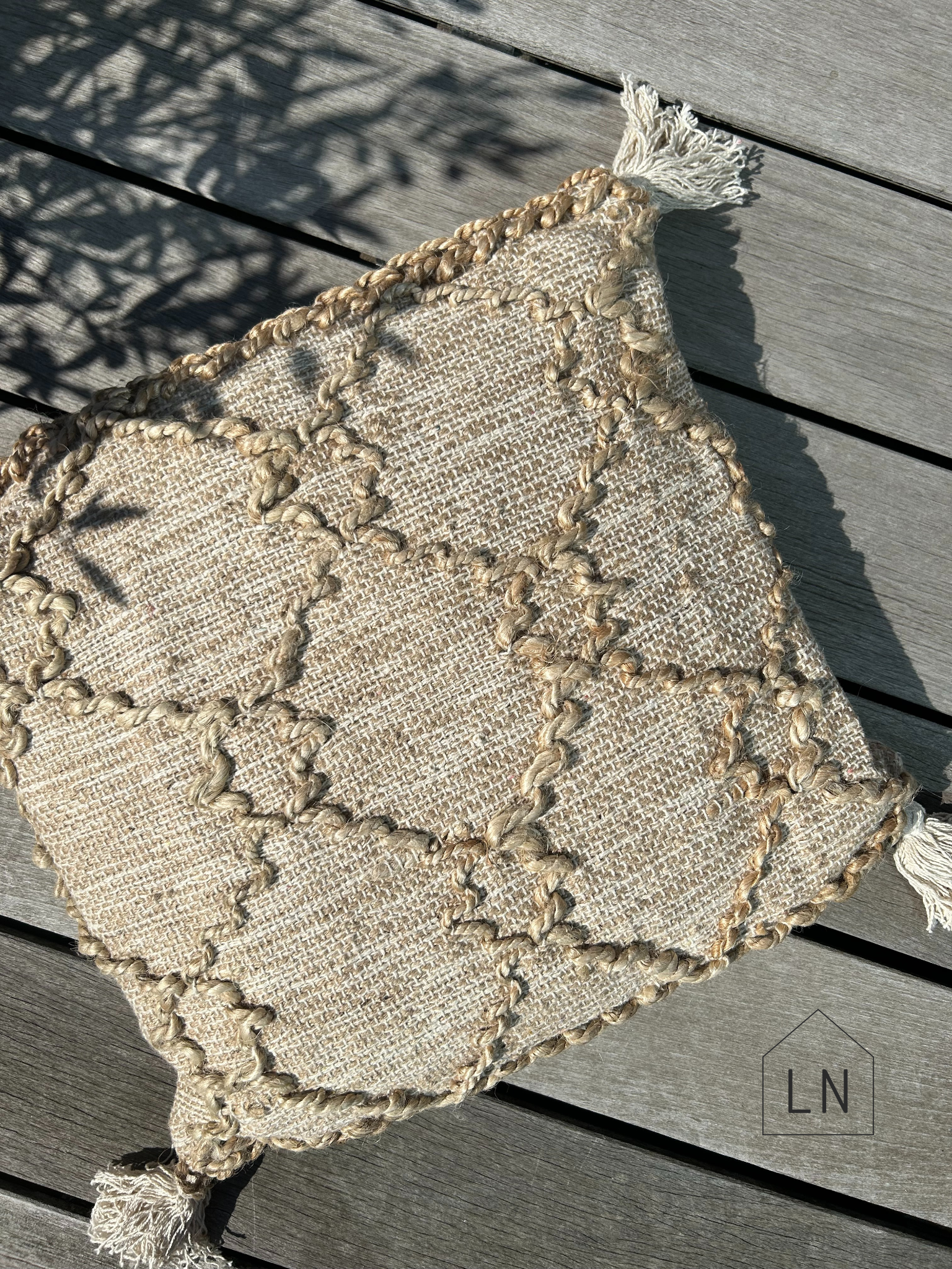 Coussin pompons ibiza beige