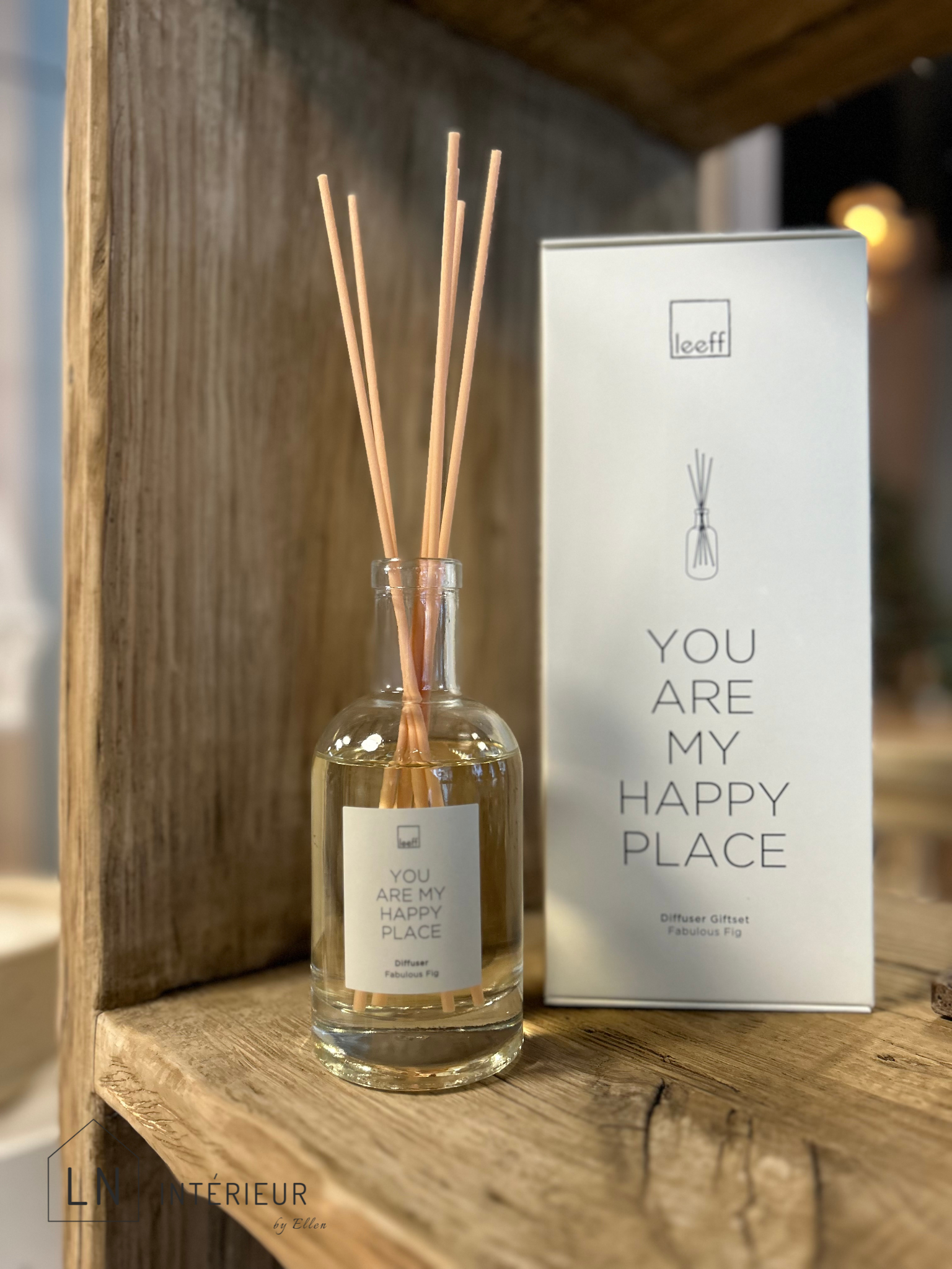 Diffuser bâtonnets parfumés figue avec le message You are my happy place.