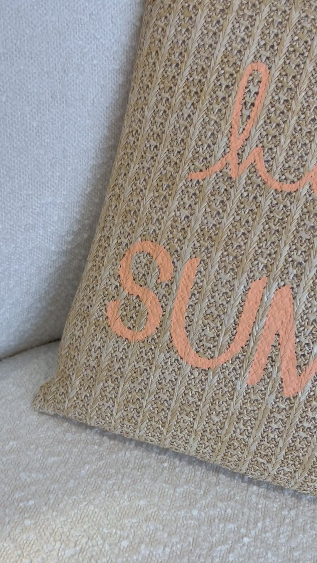 Coussin coloré orange pastel happy summer